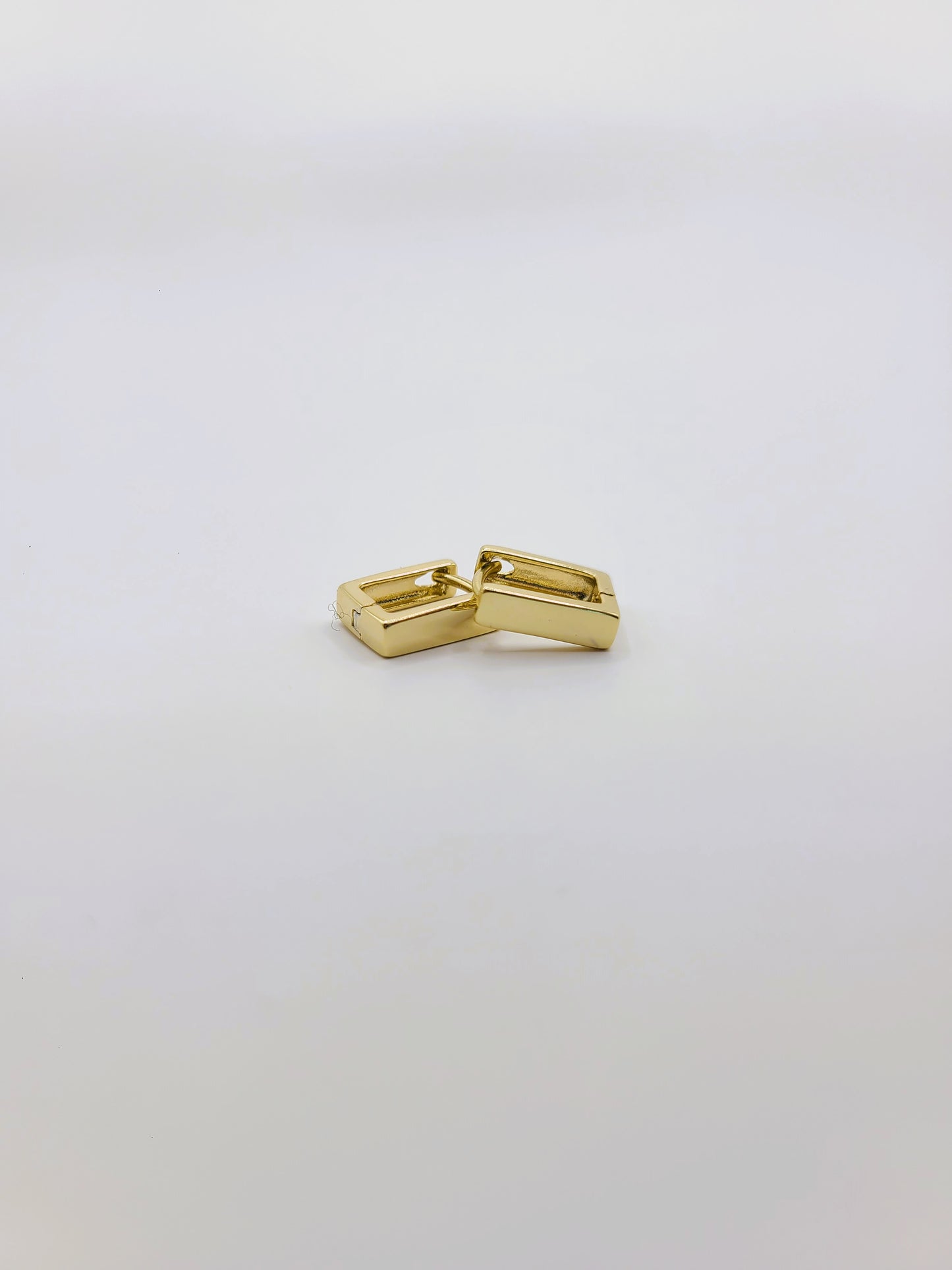 Gold Square Huggies