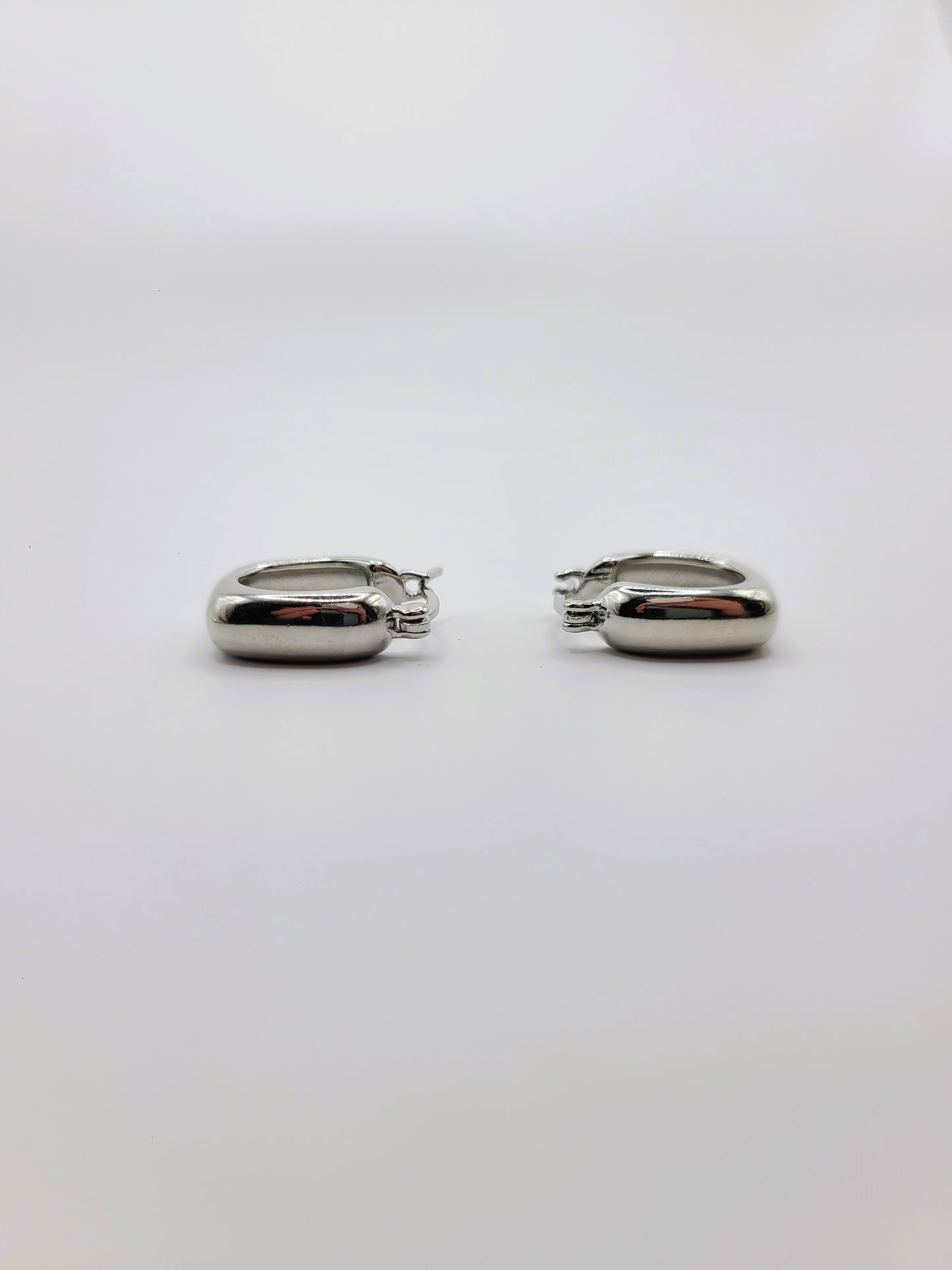Chubby Rounded Square Hoops