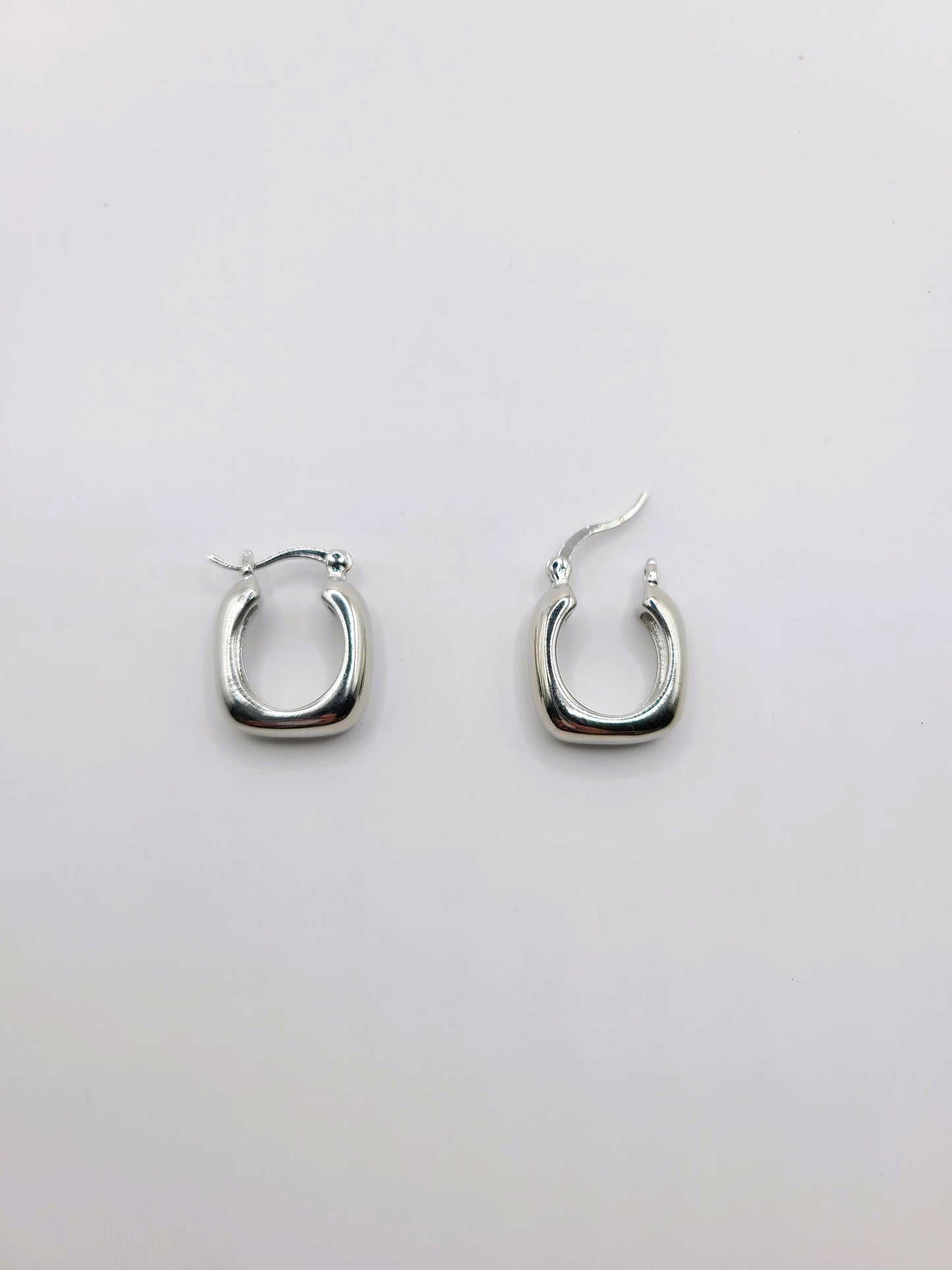 Chubby Rounded Square Hoops