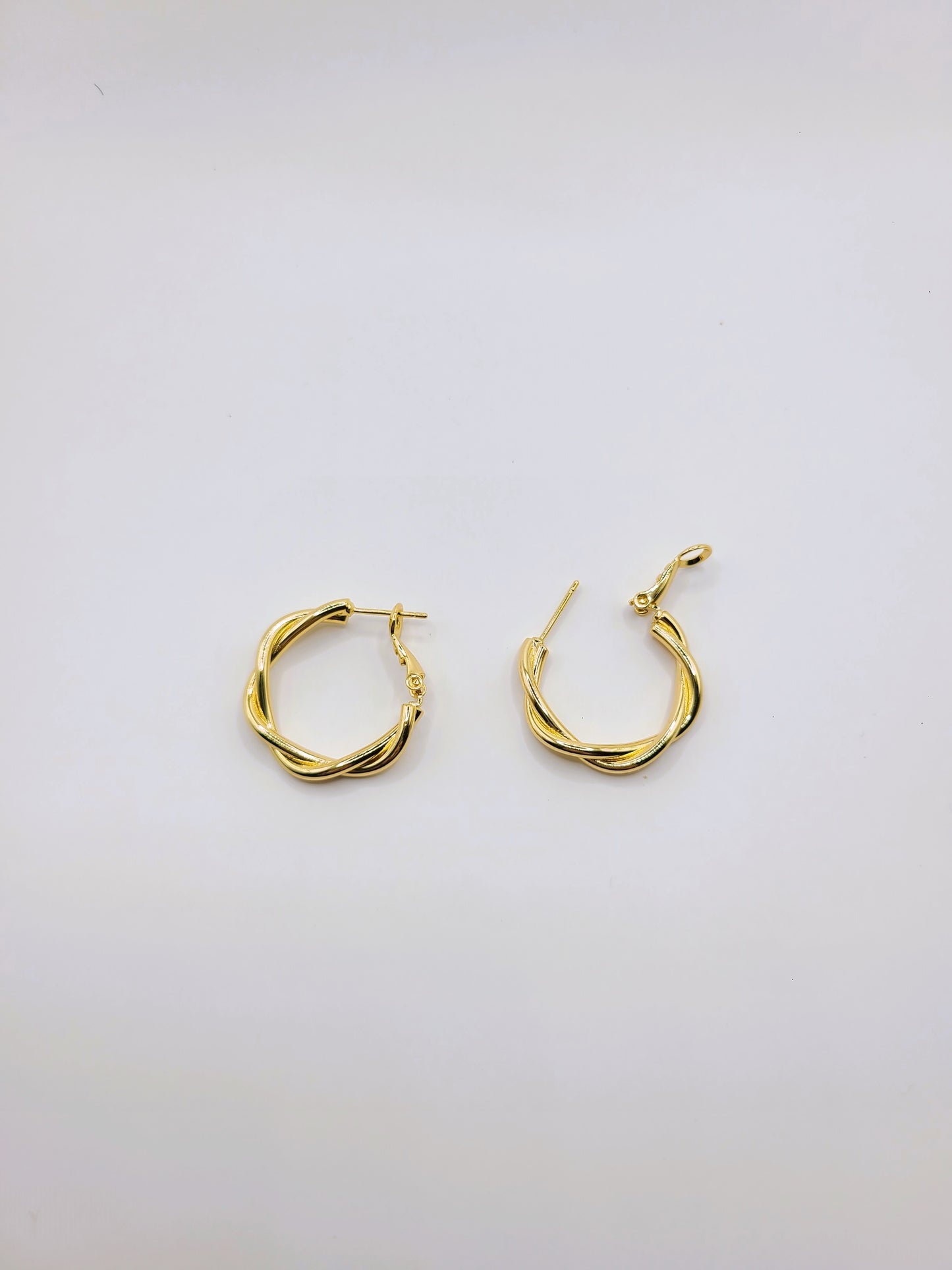 Signature Gold Thin Twisted Sister Hoops