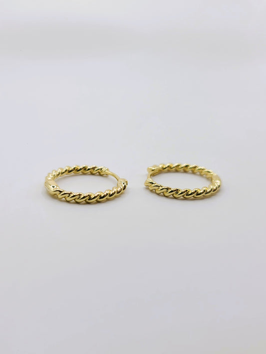 Signature Gold Medium Twisted Sister Huggies