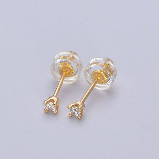 Dainty Round Diamond Studs